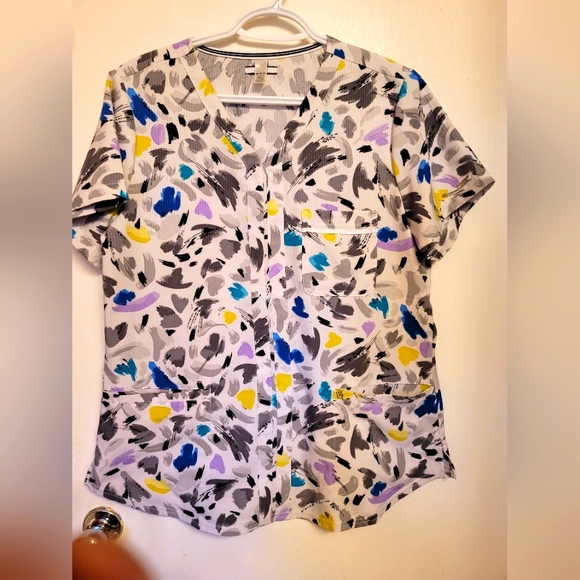 Uniforms - Scrubs - Picture 1 of 16